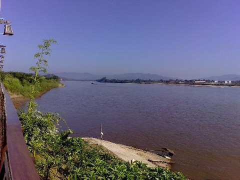 德河精品度假酒店主图