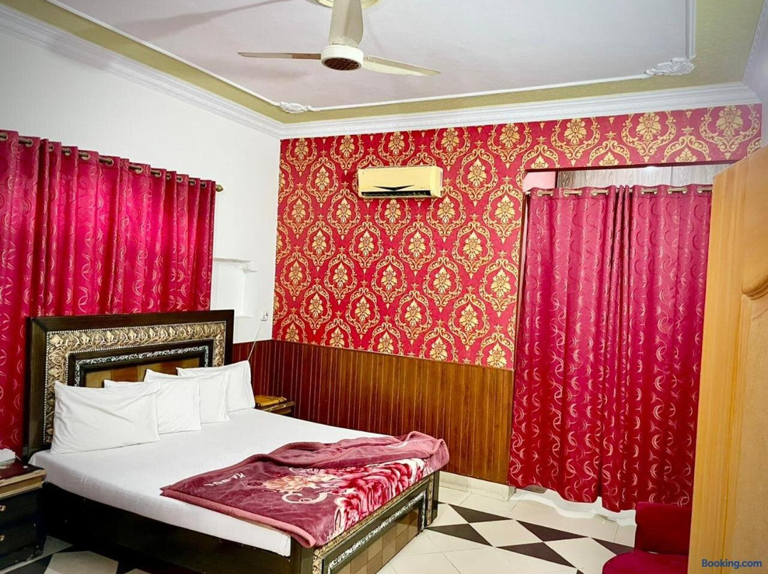 Hotel Royal Luxury Multan