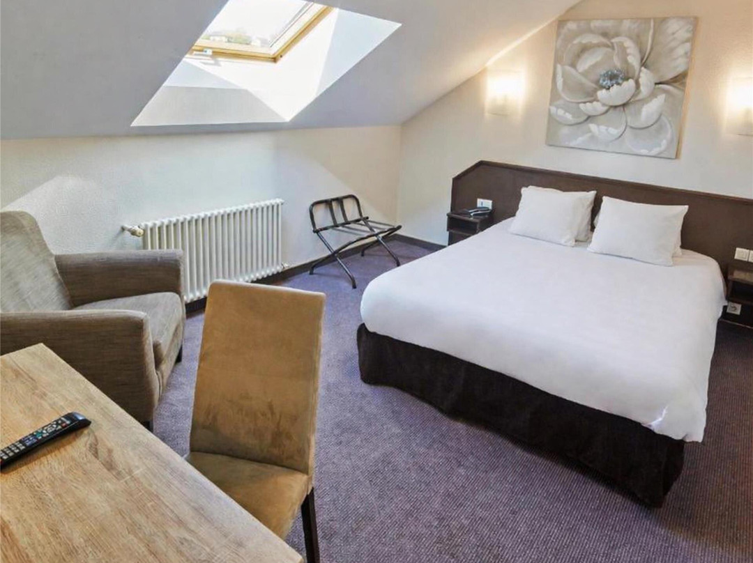 基里亚德艾皮纳勒中央酒店