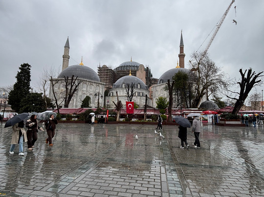 卡特里亚酒店主图