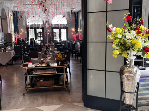 希尔顿欢朋套房酒店-费尔菲尔德主图