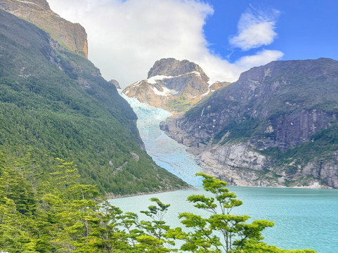 Serrano Glacier-百内国家公园必去景点