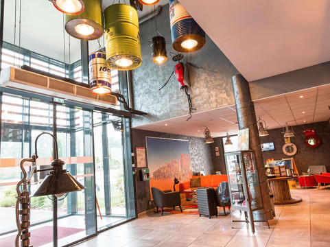 宜必思尚品维耶尔宗酒店主图