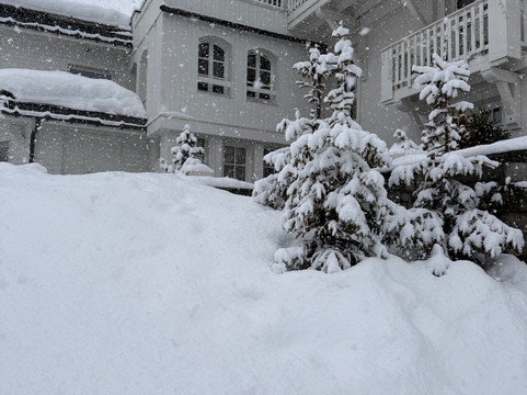 勒查比措酒店主图