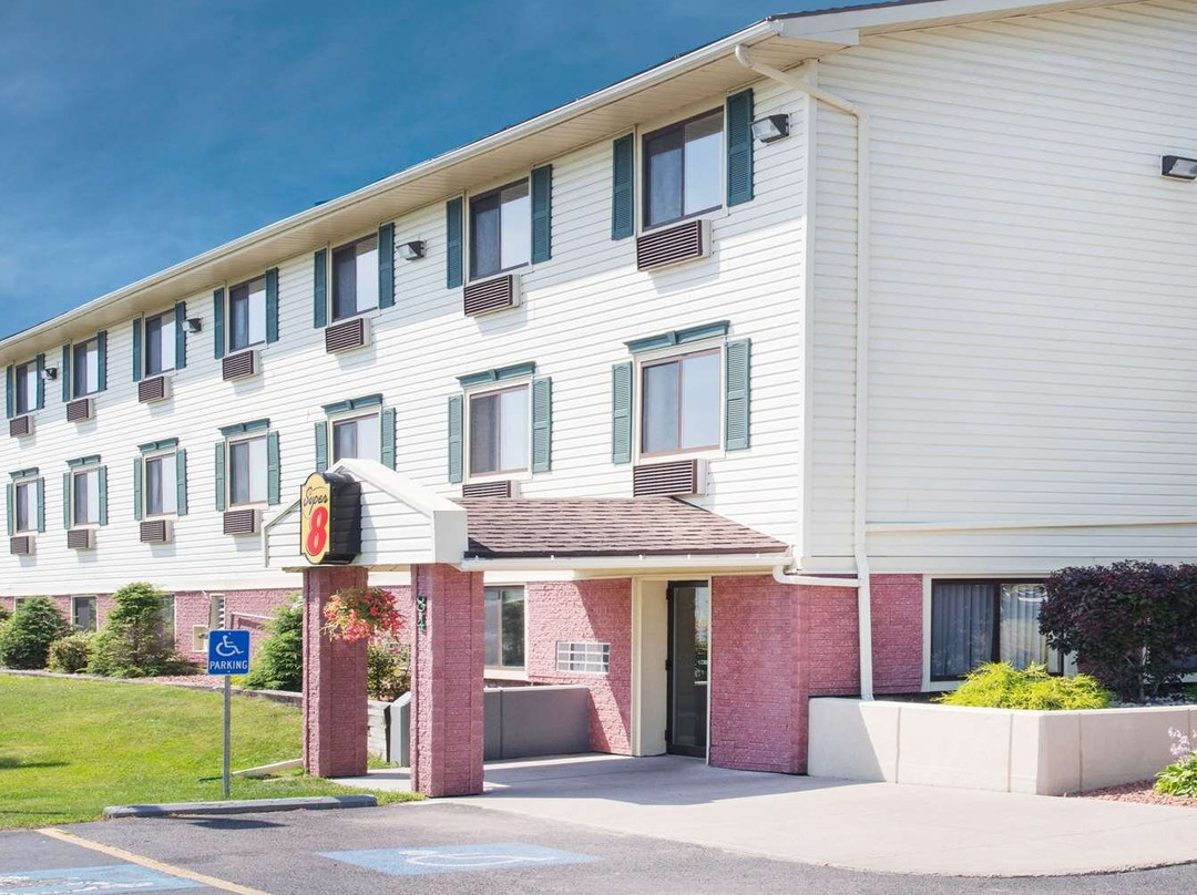 马塞纳温德姆速8酒店