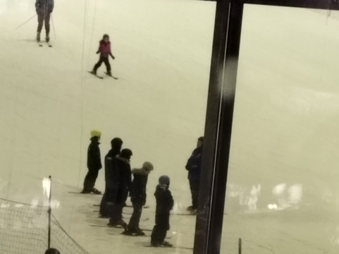 Snozone Madrid-阿罗约莫利诺斯必去景点