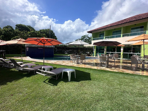 卡尔内鲁斯太阳旅馆主图