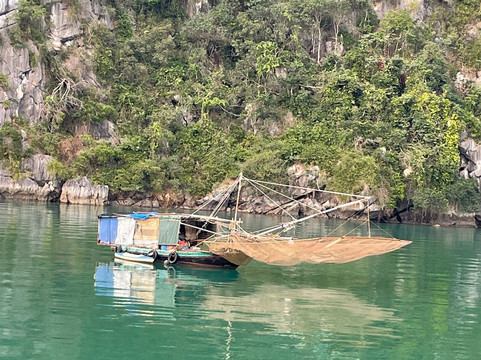 Cat Ba Ocean Cruises-广宁省必去景点