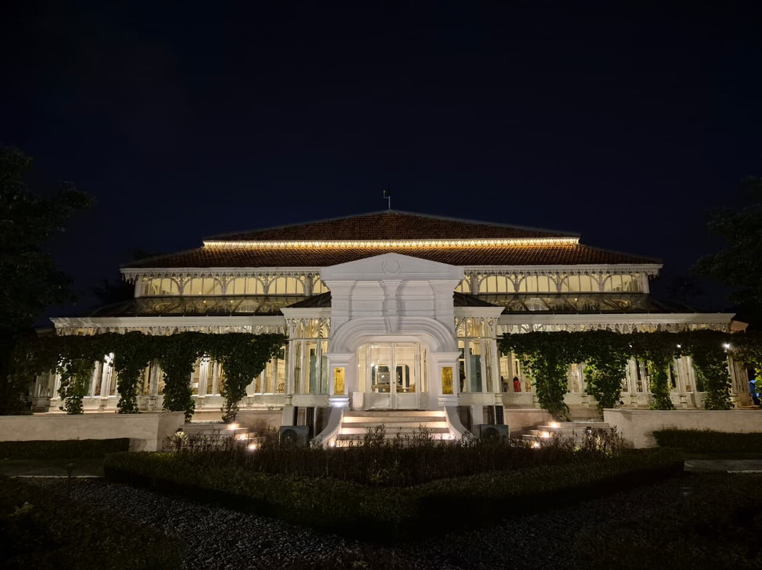 Pracima Tuin Pura Mangkunegaran