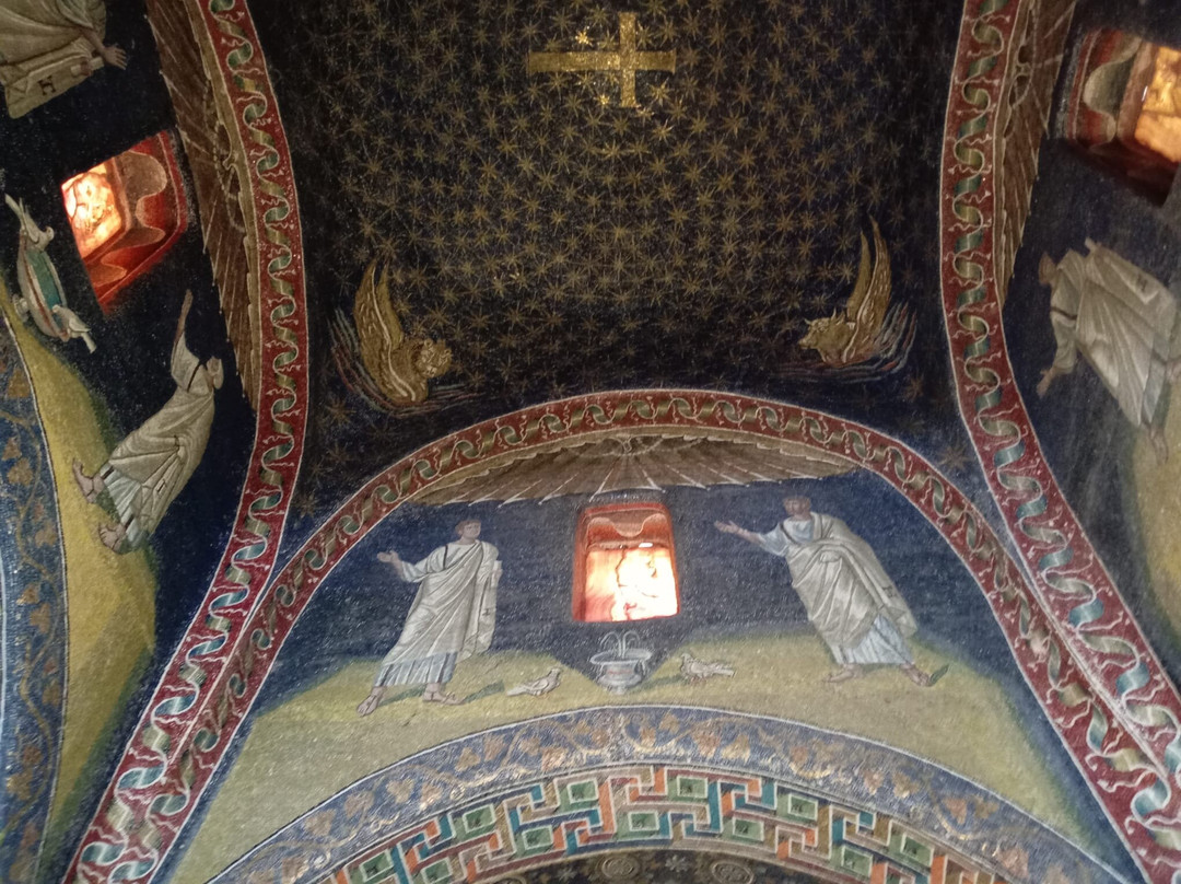Mausoleo di Galla Placidia-拉韦纳必去景点