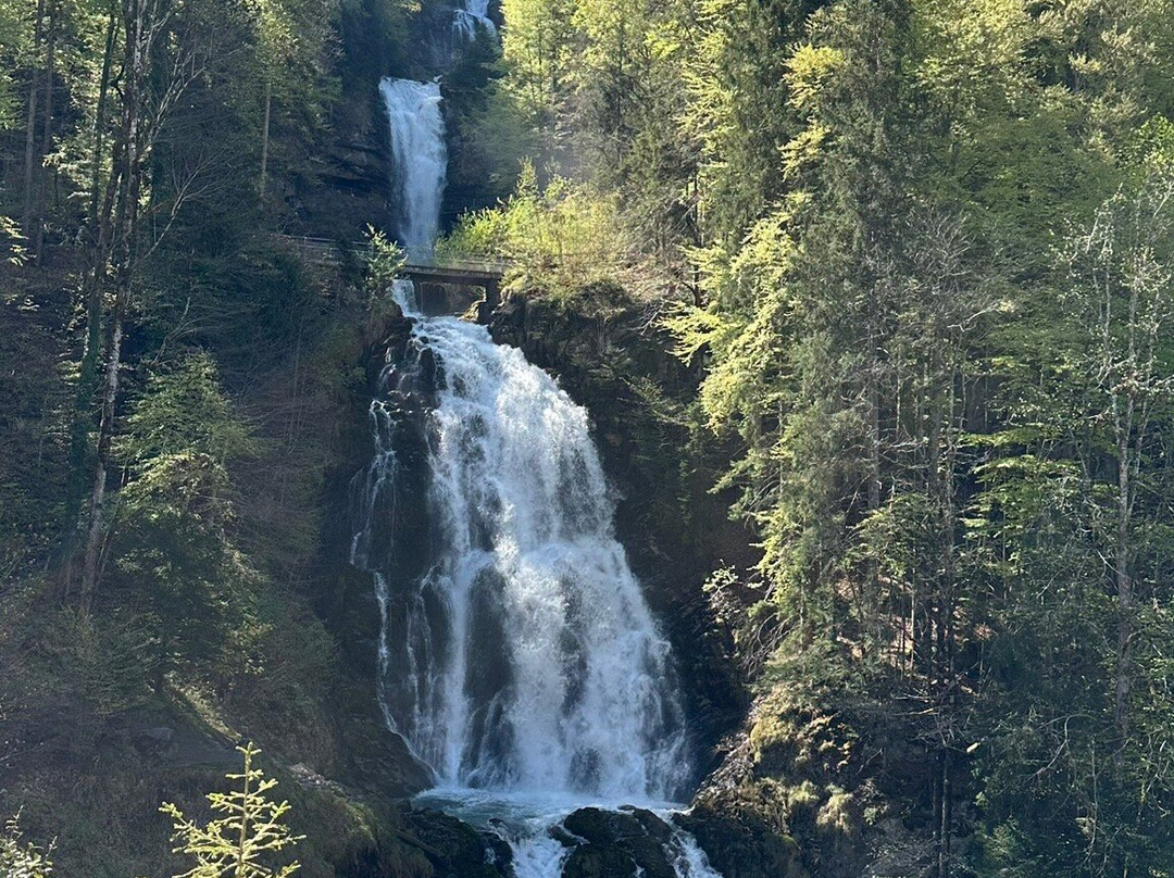 Giessbach Falls-吉特霸赫必去景点