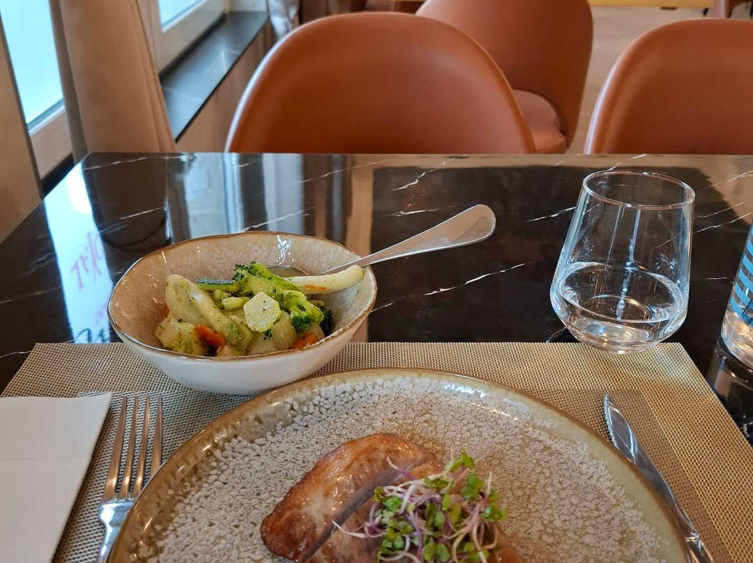 皇家英式酒店- 特鲁瓦主图