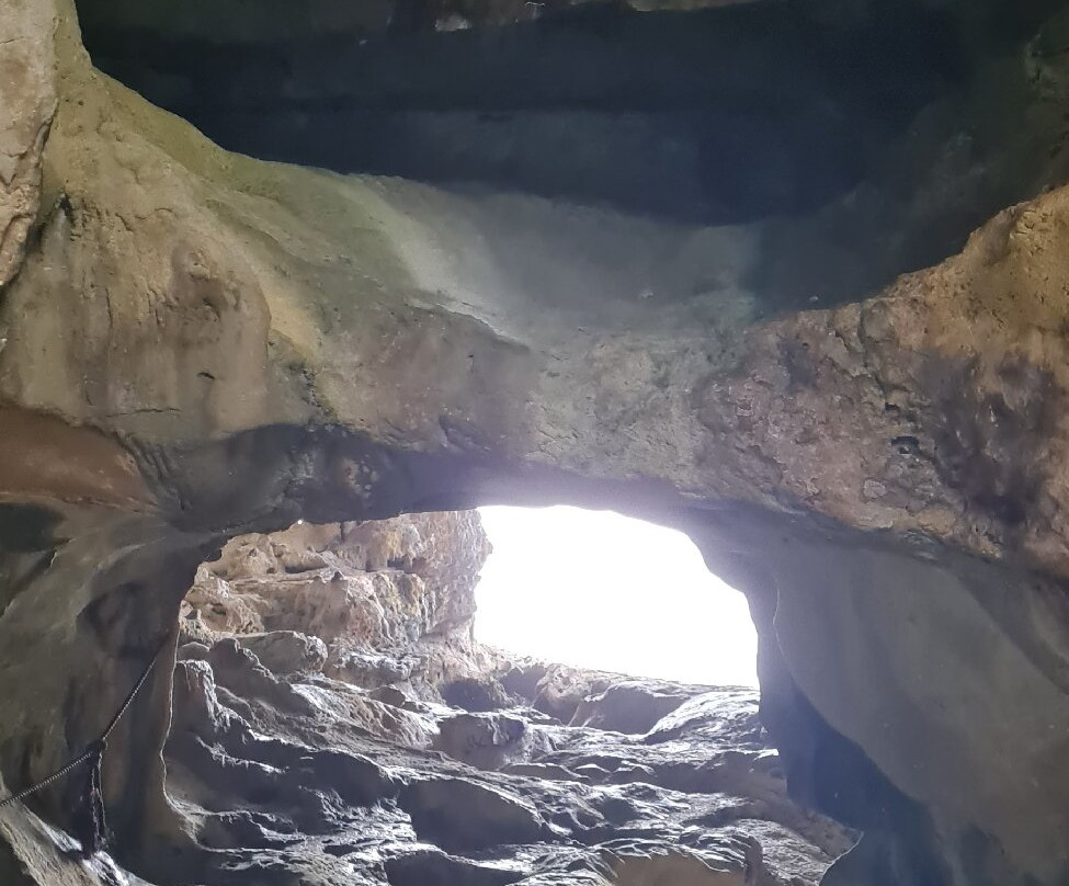 Palaha Cave-阿洛菲必去景点