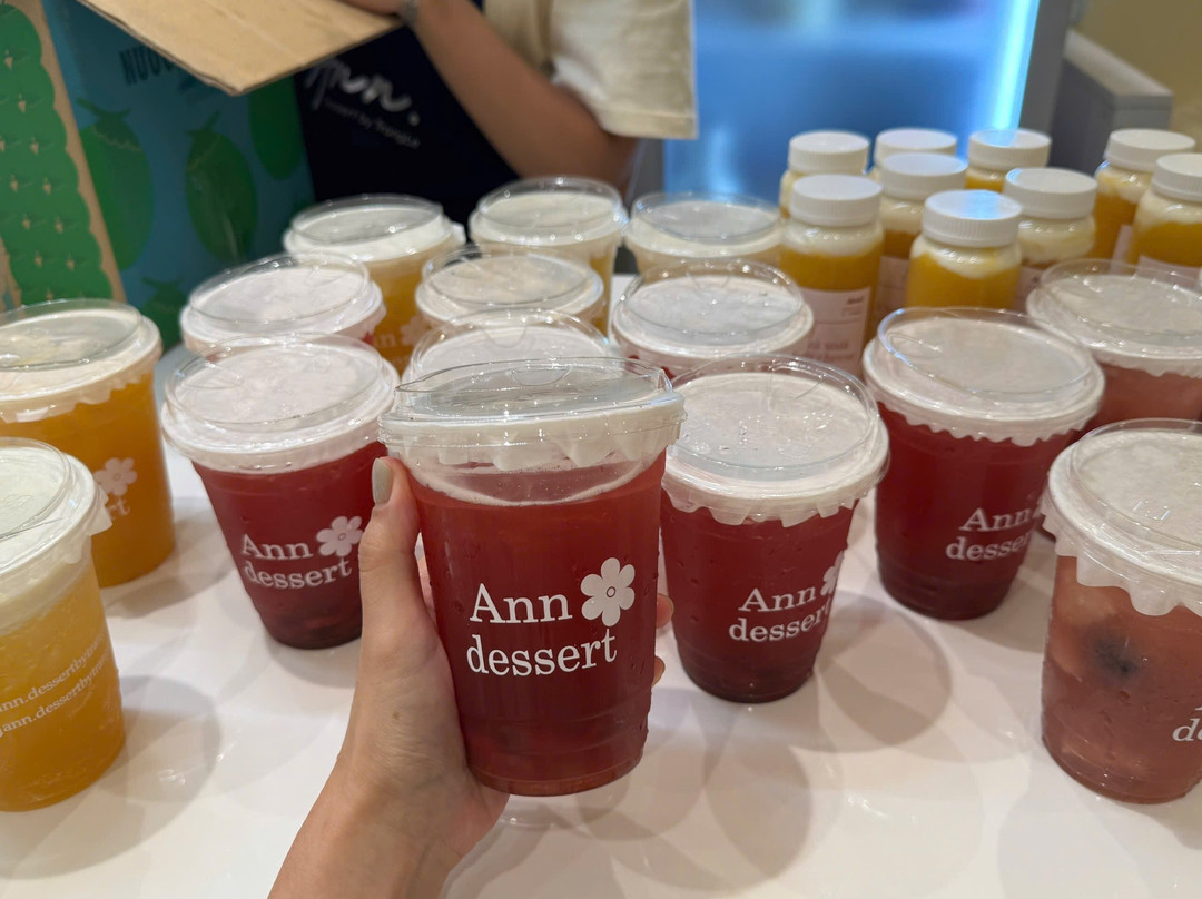 Ann Dessert By Trang Le