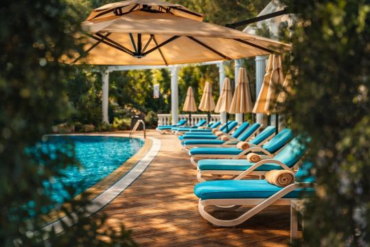 Blagodat Resort-泳池