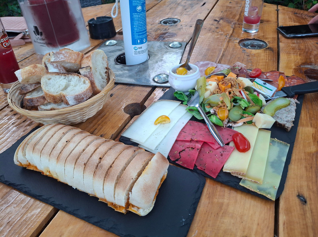 Tygrou bar janzé