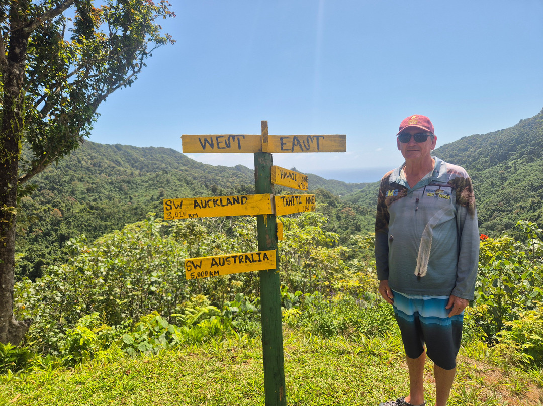 Raro Mountain Safari Tour-拉罗汤加必去景点