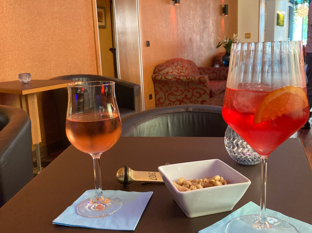 皇冠酒店主图
