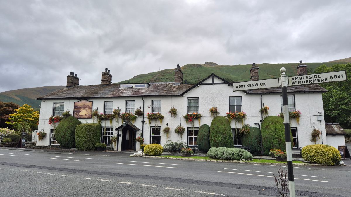 麦克唐纳天鹅酒店-旅行者