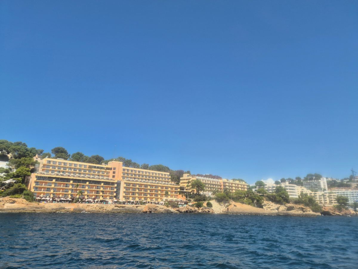 伊波罗之星太阳花园精选套房酒店-限成人-旅行者