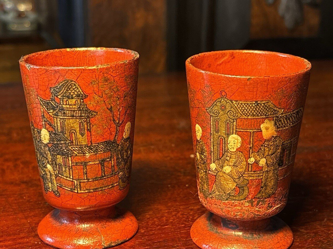 Antiques & Chic-哈洛必去景点
