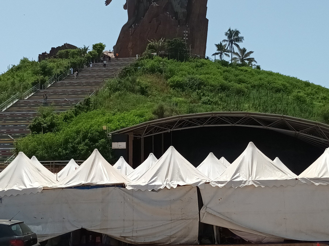 Le Monument de la Renaissance Africaine-达喀尔必去景点