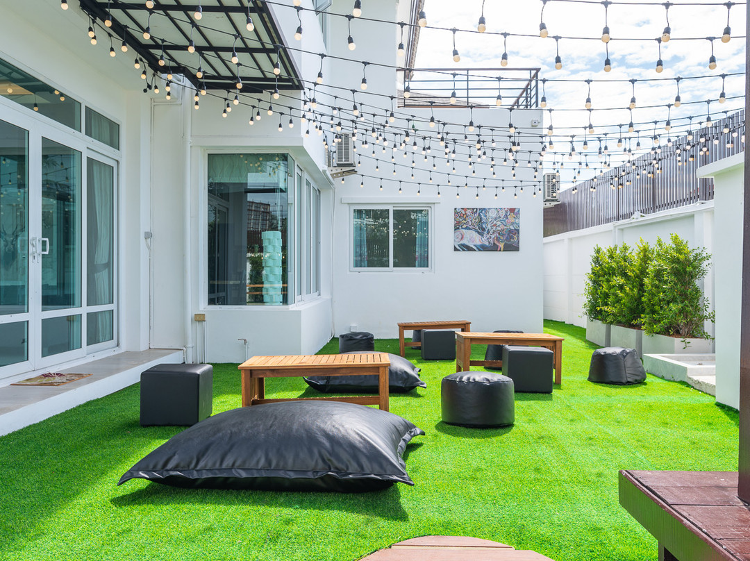 Moon Shade Pool Villa Pattaya
