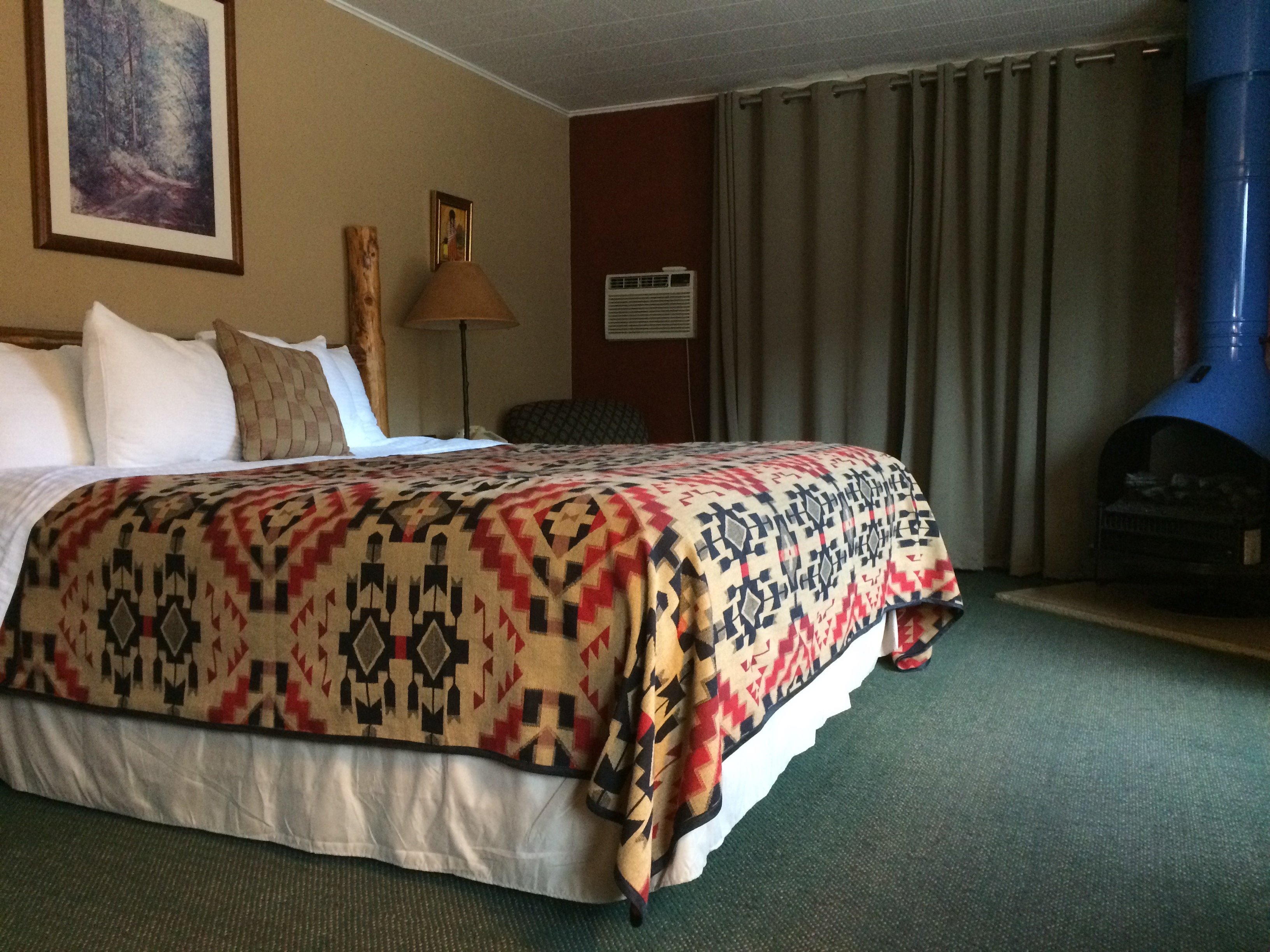 Sitzmark Chalet Inn-官方