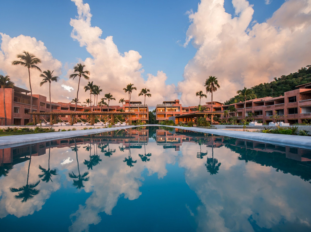 El Careyes Club & Residences主图