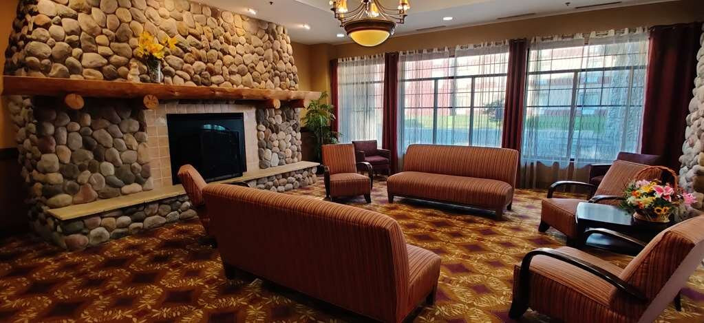 Hotel & Suites Owatonna