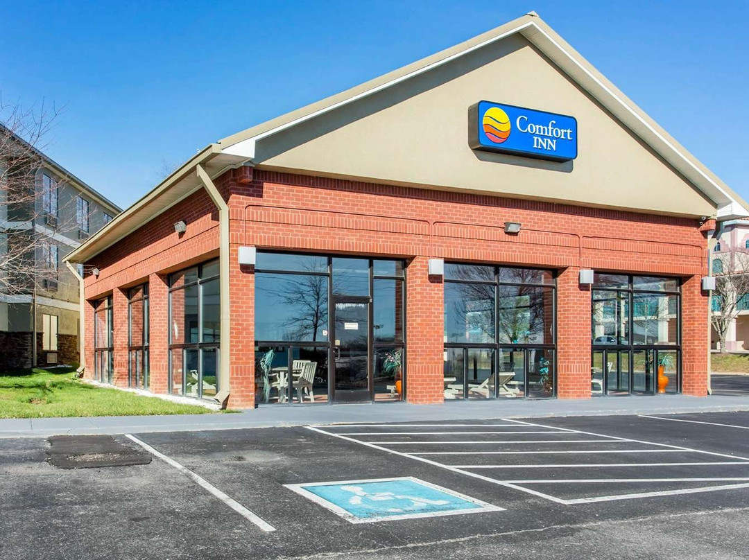 Comfort Inn Franklin Highway 96主图