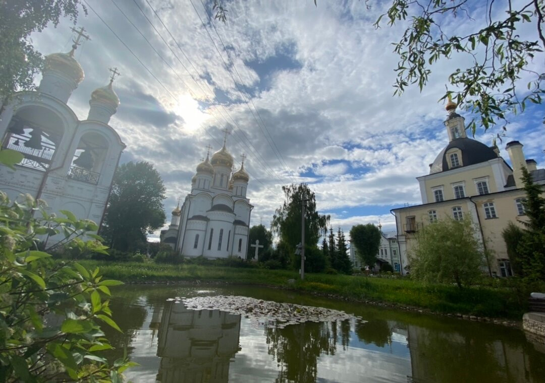 Petropavlovskaya Church景点图片