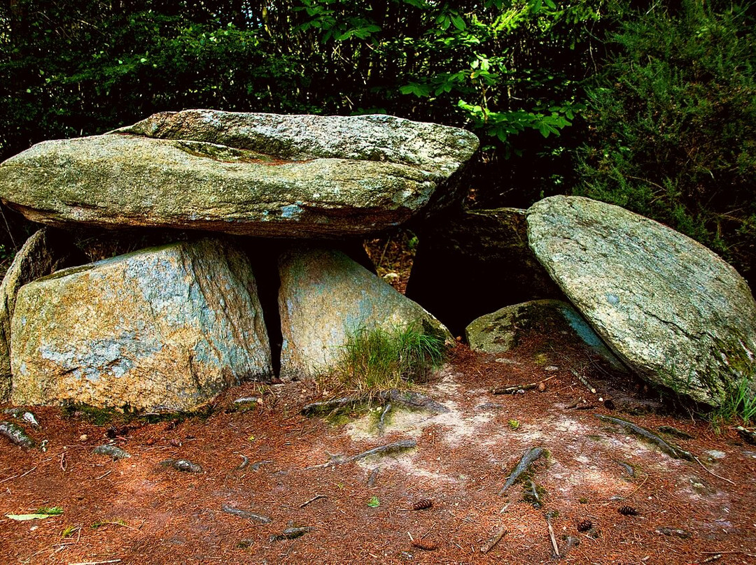 Le Dolmen des Follets