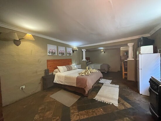 Emahlathini Guest Farm主图