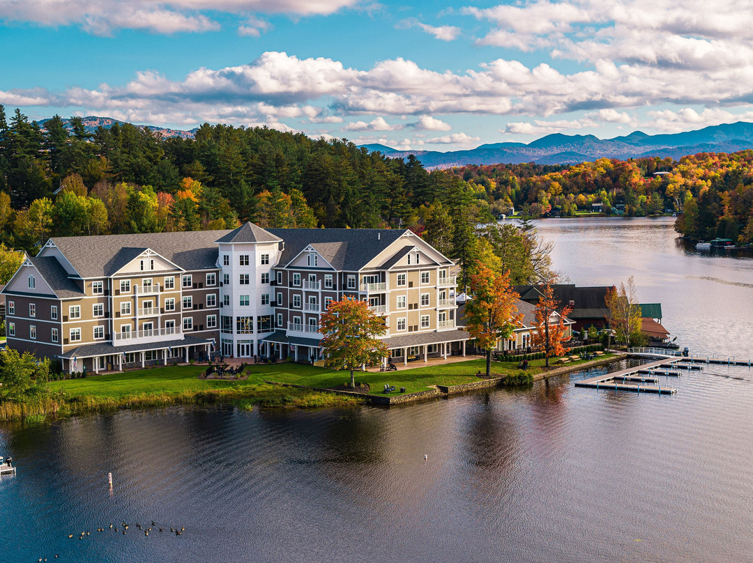Voco Saranac Lake Ny - Waterfront By Ihg主图