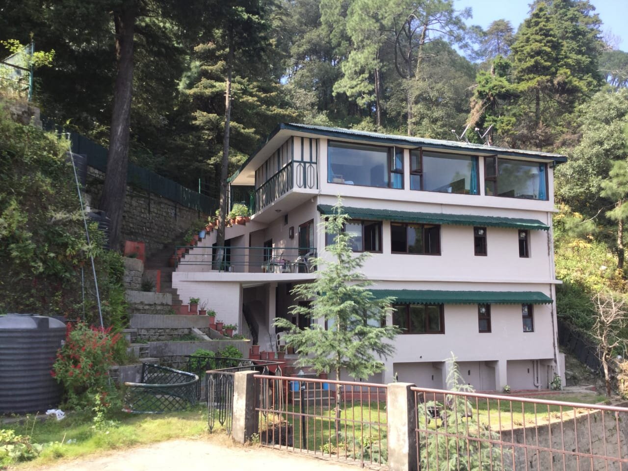 Kasauli Rocks B&B-浴室