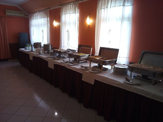 家庭俱乐部酒店主图