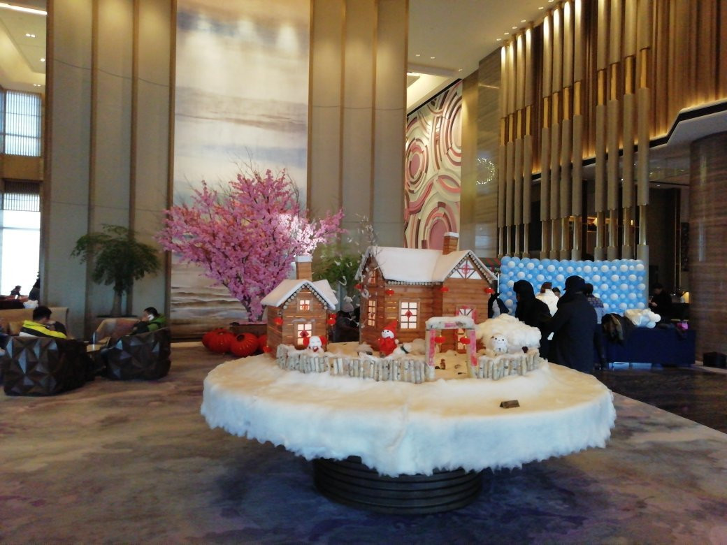 哈尔滨松北融创皇冠假日酒店主图