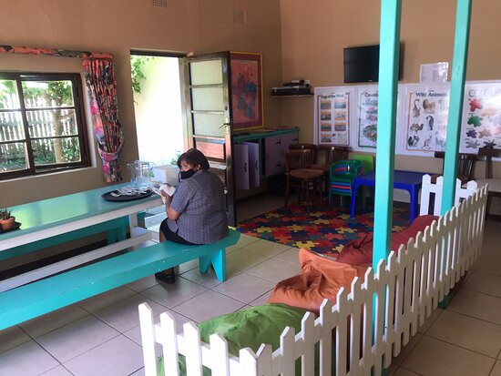 八铃山客栈主图