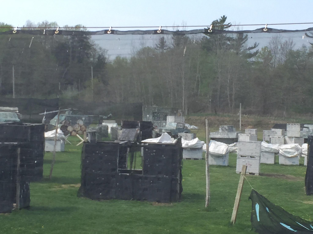 Seeley's Bay旅游景点-Ground Zero Paintball