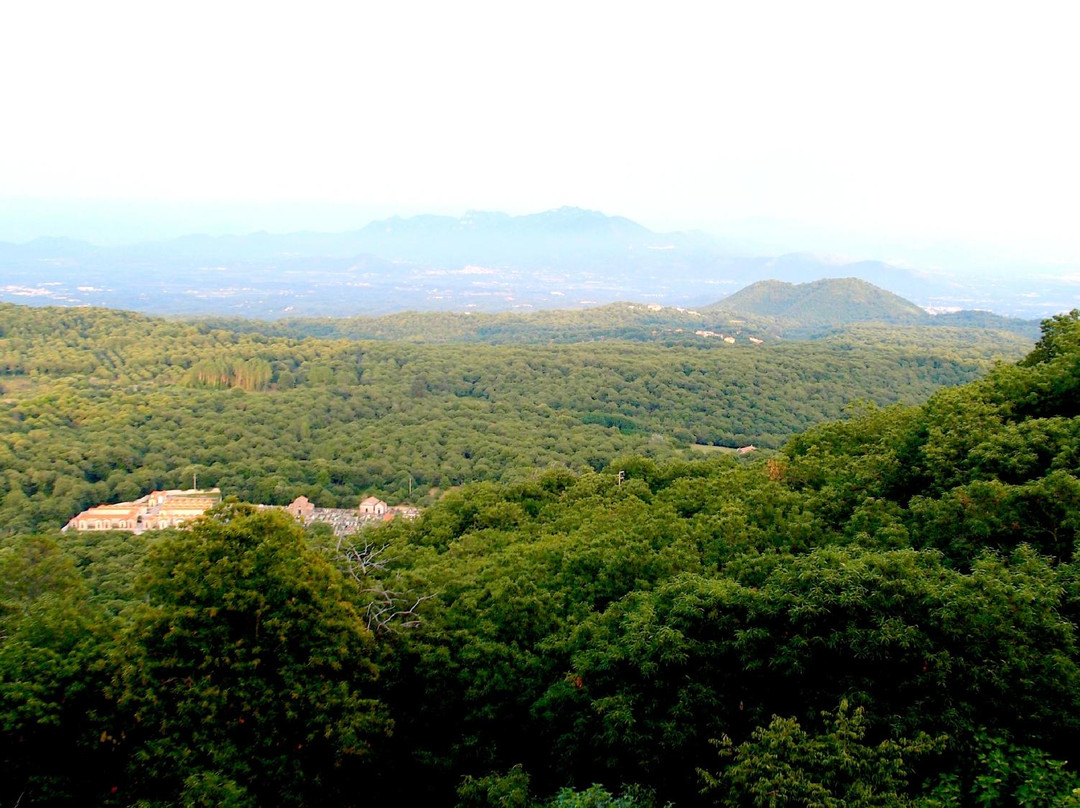 Tora e Piccilli旅游景点-Ciampate del Diavolo