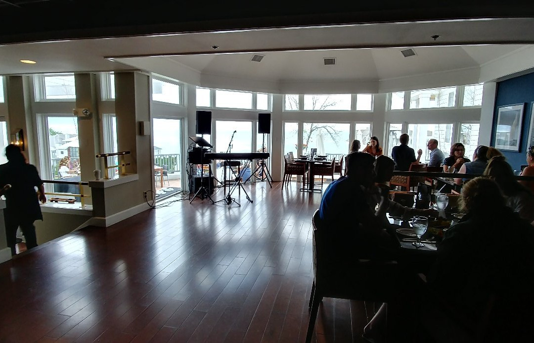 Seaview Bistro and Martini Bar