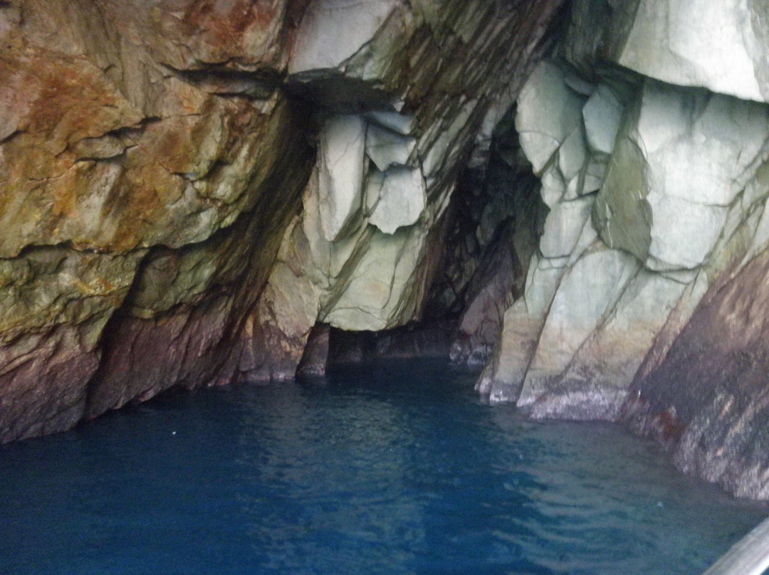 Gruta Azul-阿拉伊阿尔港必去景点