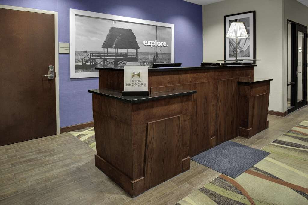 Hampton Inn Elkhorn Lake Geneva Area主图