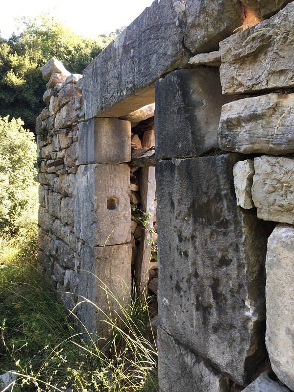 Ampeliona旅游攻略图片