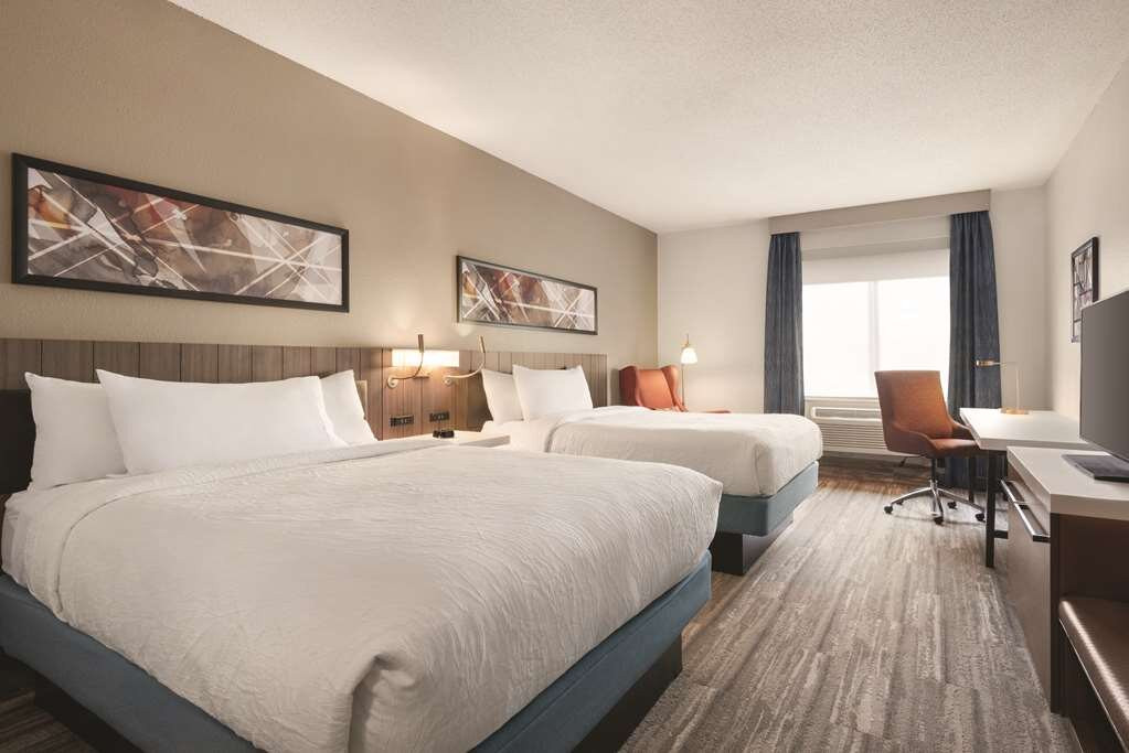 韦恩堡希尔顿花园旅馆主图