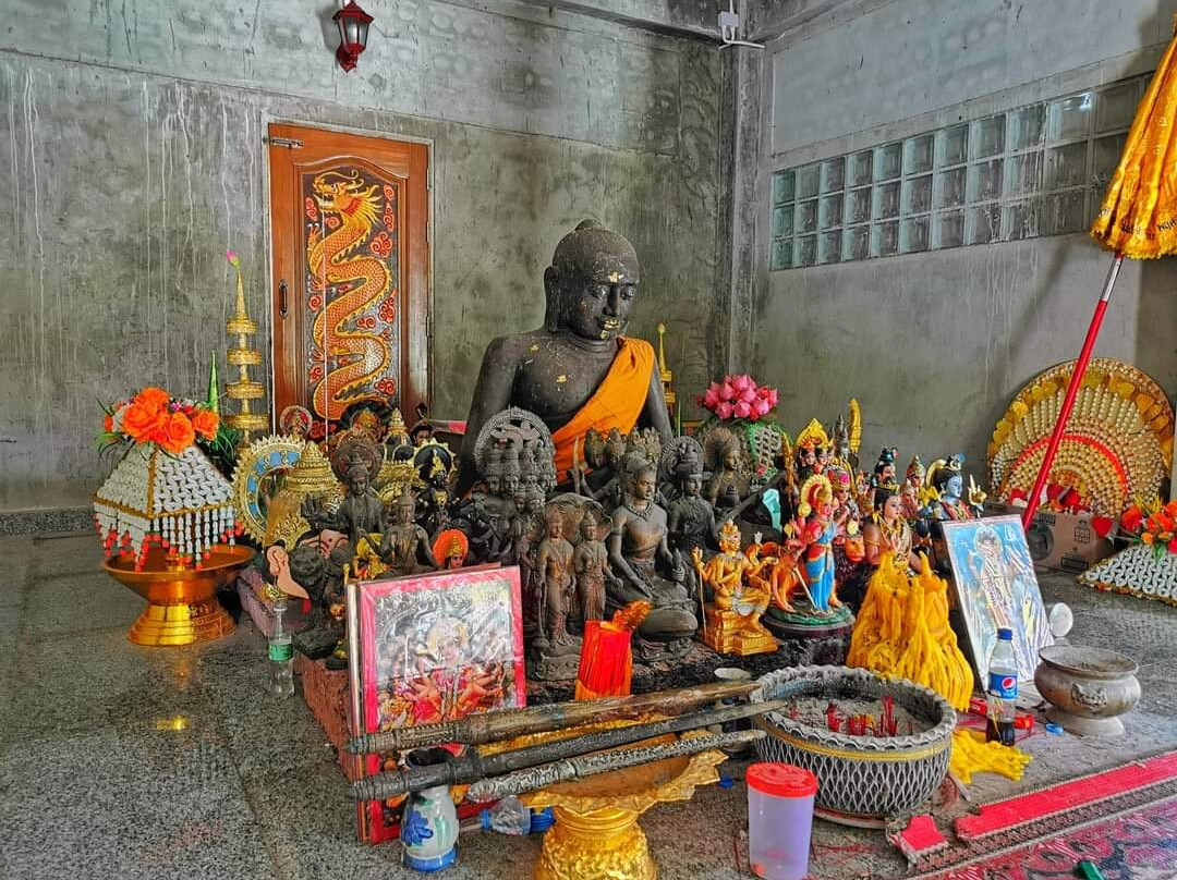 Wat Chang Mop景点图片
