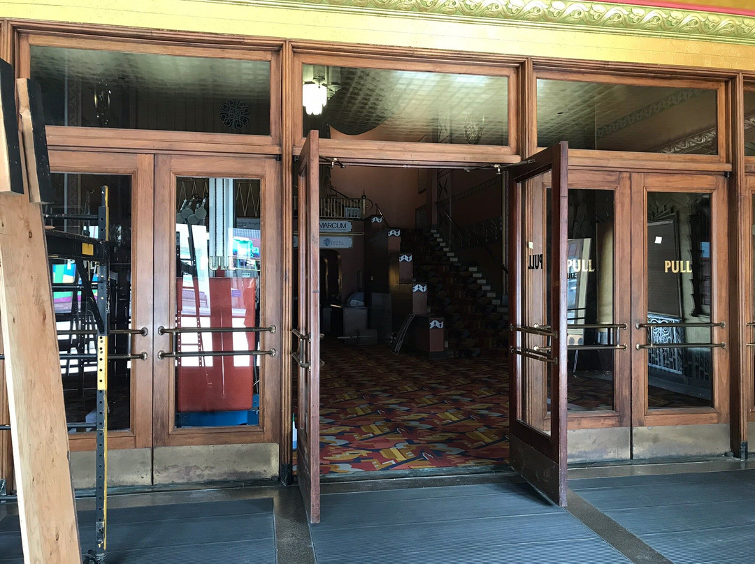 Warner Theater-托灵顿必去景点