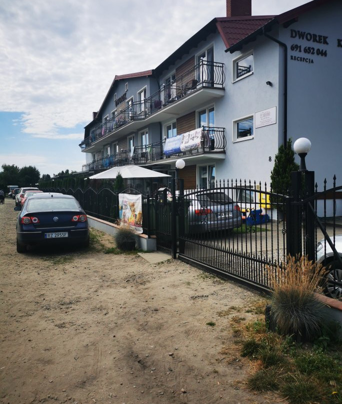 Dworek Karwia 10主图