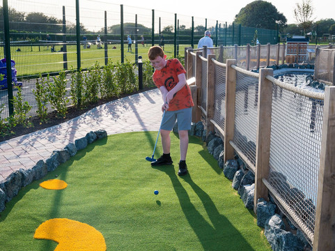 Fairhaven Adevnture Golf-Lytham St Anne's必去景点